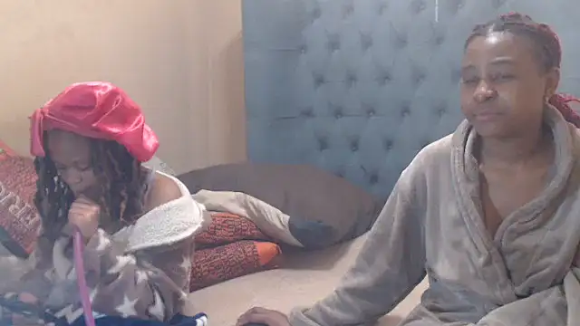 EbonyEssence webcam