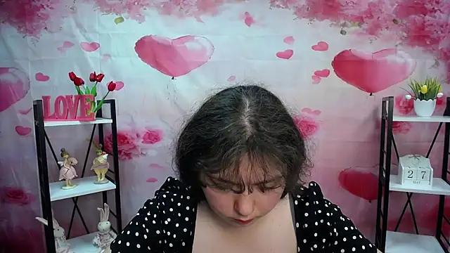NeonilaLisova webcam
