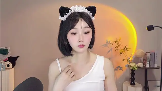 Pearl-xixi777 webcam