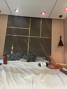 emily-Hornyy webcam