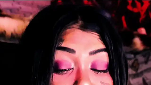 indian_dreamgirl webcam