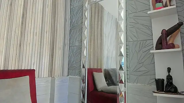 BriannaChelsea webcam