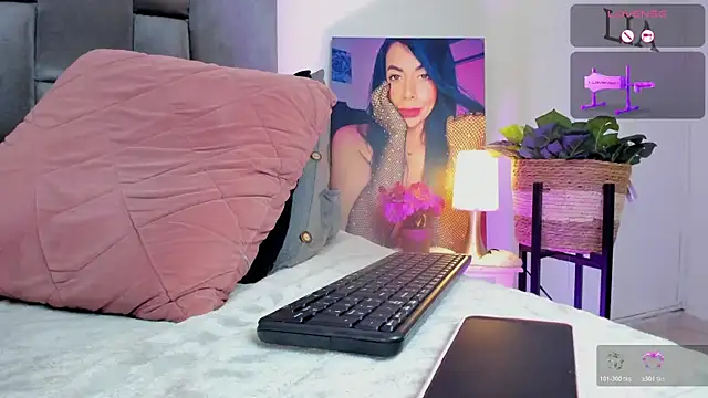 Lia_johnsonn webcam