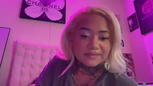 AveryLeexRated webcam