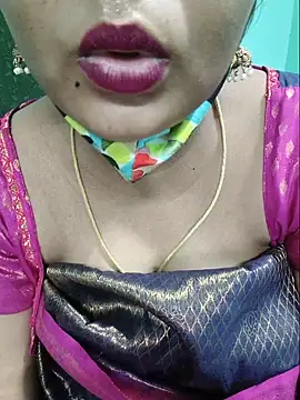 Ramya-hot-gueen webcam