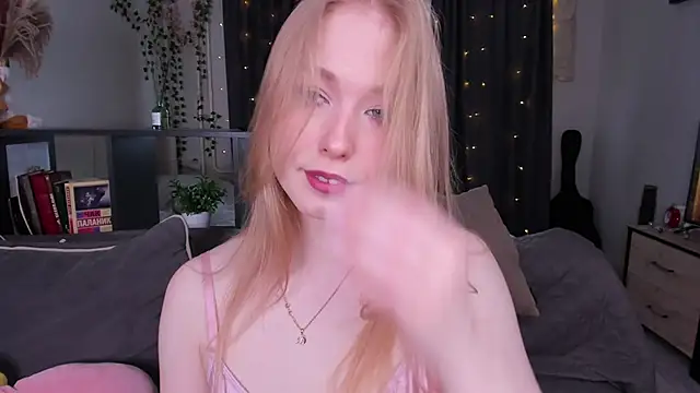 AmyLouWood webcam