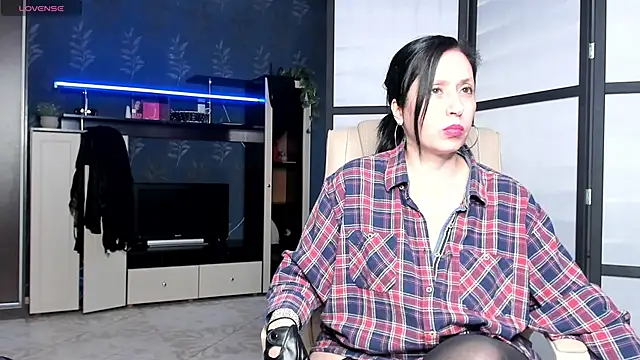 Lucky_Milf webcam