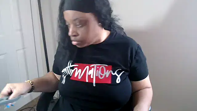 Sexymona1218 webcam