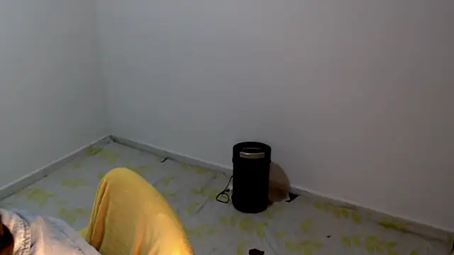 meganmiauu tease cam to cam show