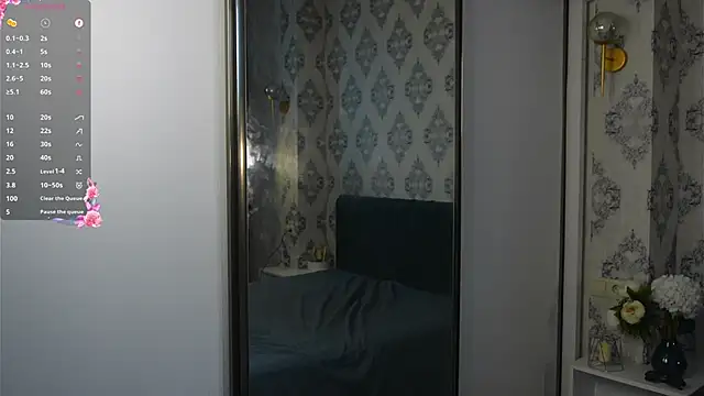 LilyannRosse BDSM cam girl