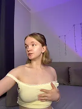 StellaBunny live smoking cam