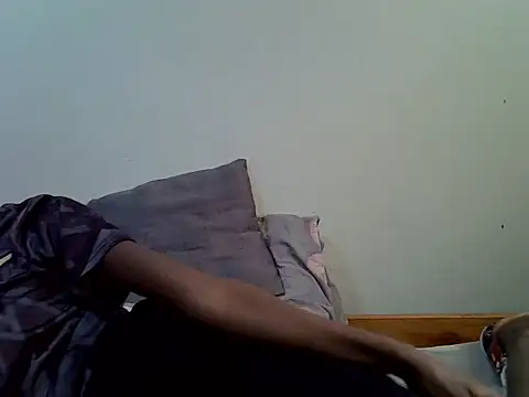 Pretty_min live cam to cam preview