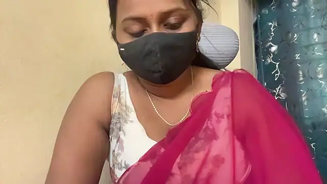 Tanuja-Sexy webcam