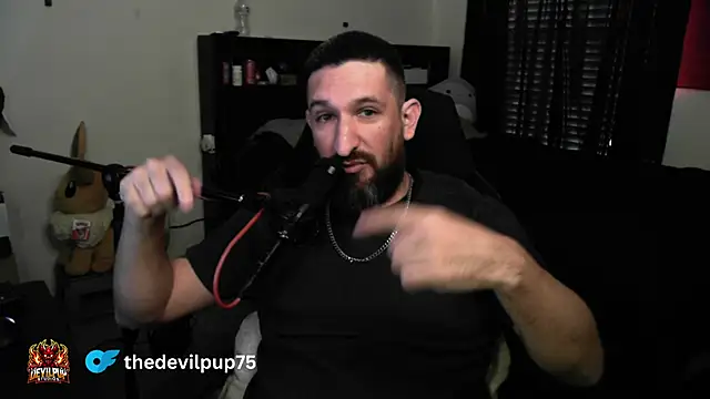 DevilPup75_ webcam