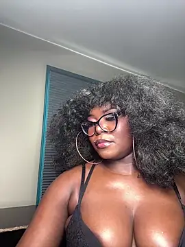 womannextdoor1 - WomanNextdoor1's free webcam - UK Sex Cams