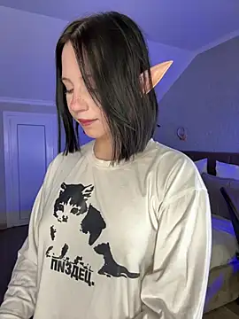 YourLittleDevil webcam