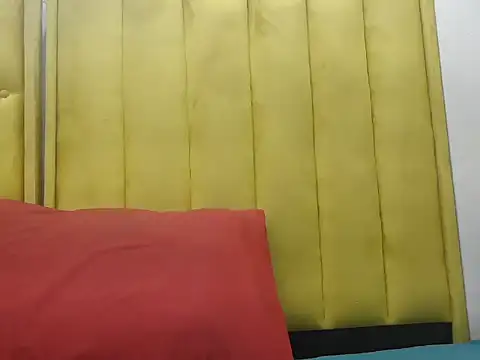 INNOCENTSLUT25 webcam