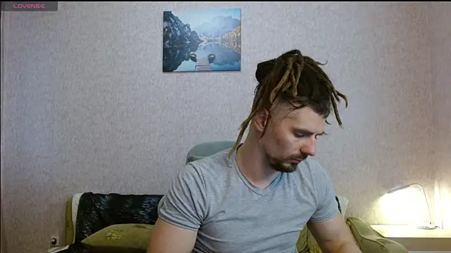 Aestheticguy101 webcam