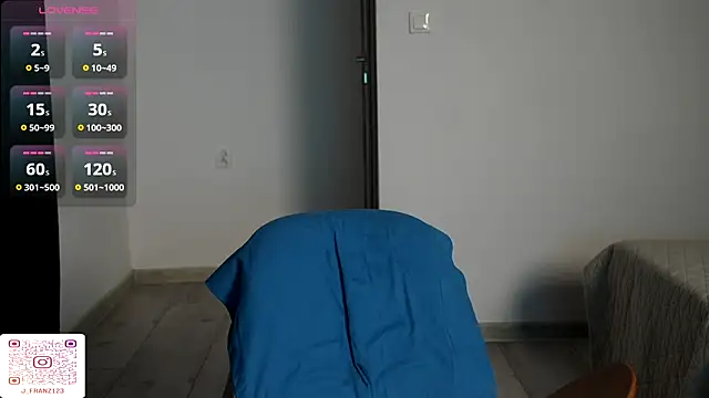 Jonathan___123 webcam