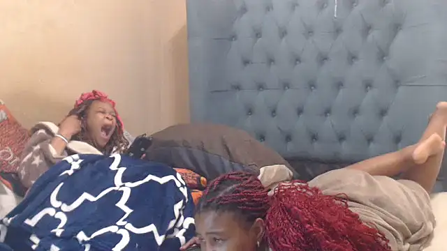 EbonyEssence webcam