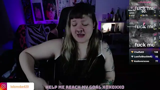 Bdsm_and_fries webcam