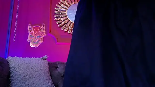 Julieta_Russell webcam
