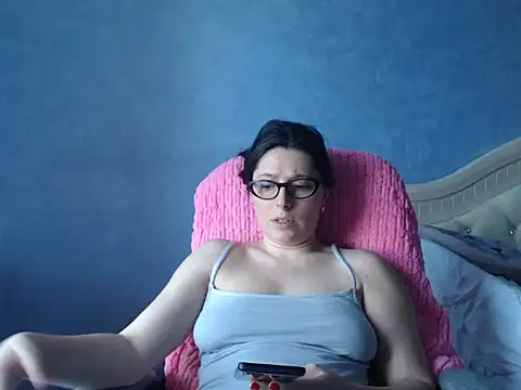 LuckyLisa23 webcam
