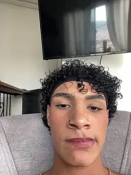 lyan_77 (M twink) - spank my ass