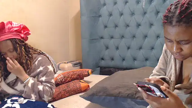 EbonyEssence webcam