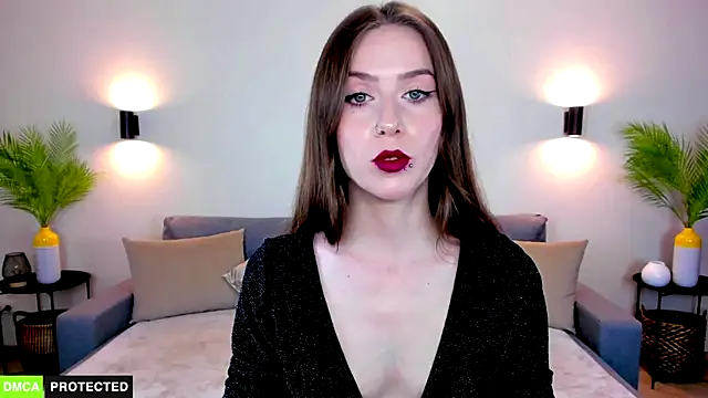TheWoman__ webcam
