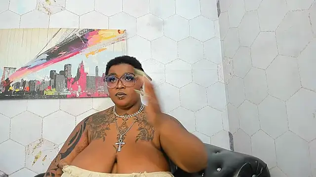 Anaa_Fuentess webcam