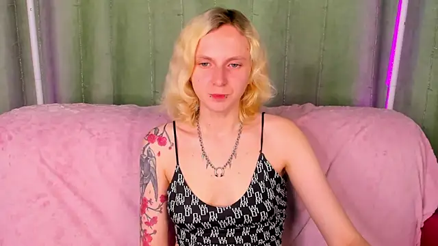 LikiLips webcam