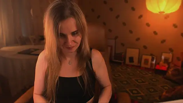 MiaSparkes webcam