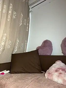 Sabrinedivinee webcam