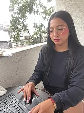 Daniela_Pink webcam