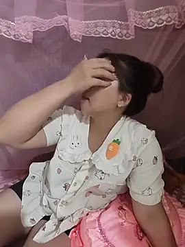 Mina_xYx webcam