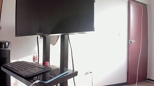 KikiMoon webcam
