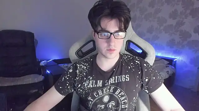Knuckles17 webcam
