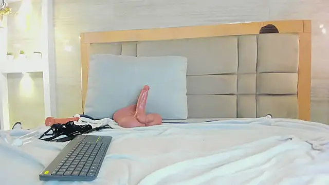 chloe_murray webcam