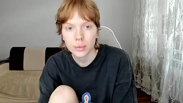 StellaDavis webcam