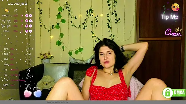 Alianna_Solo_Kisses webcam