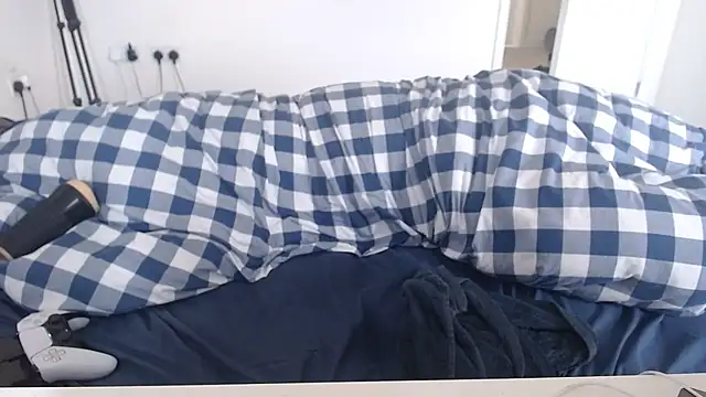 BritishHappyEnding webcam