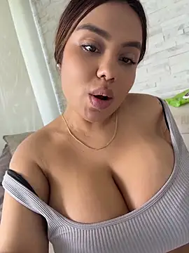 valeria2019hot webcam
