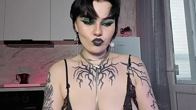 IntrigueYourDay webcam