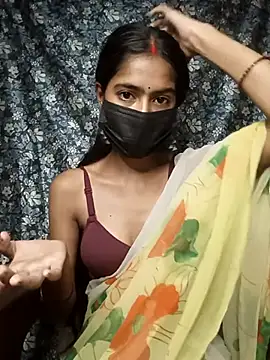 Yogita51 webcam