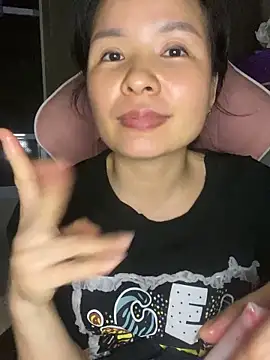 Ivy_Trix2 webcam