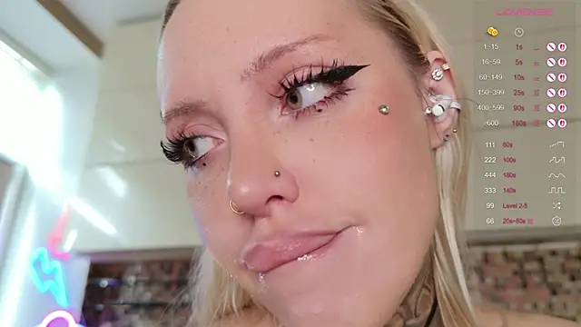 2badforyou webcam