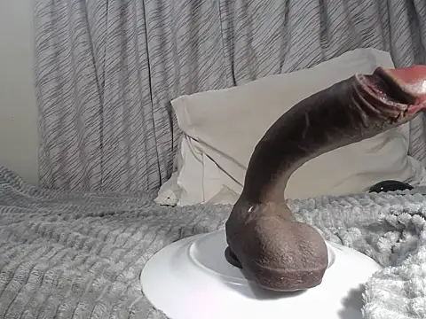 KinkyJXxX webcam