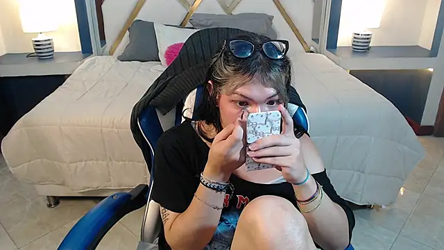 lilith_ayanami webcam