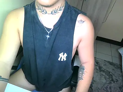 urhardfuckerAsiandaddy
